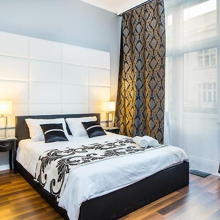 Tribeca City Center Apartments Краков Экстерьер фото