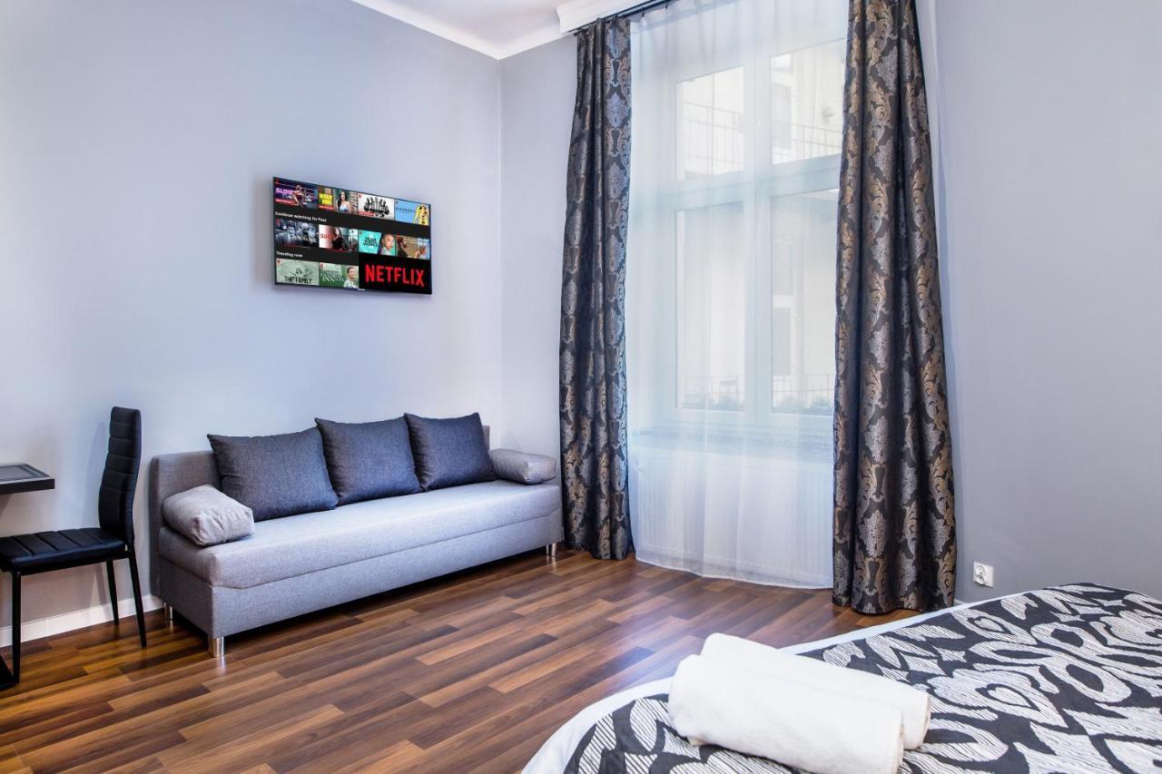 Tribeca City Center Apartments Краков Экстерьер фото