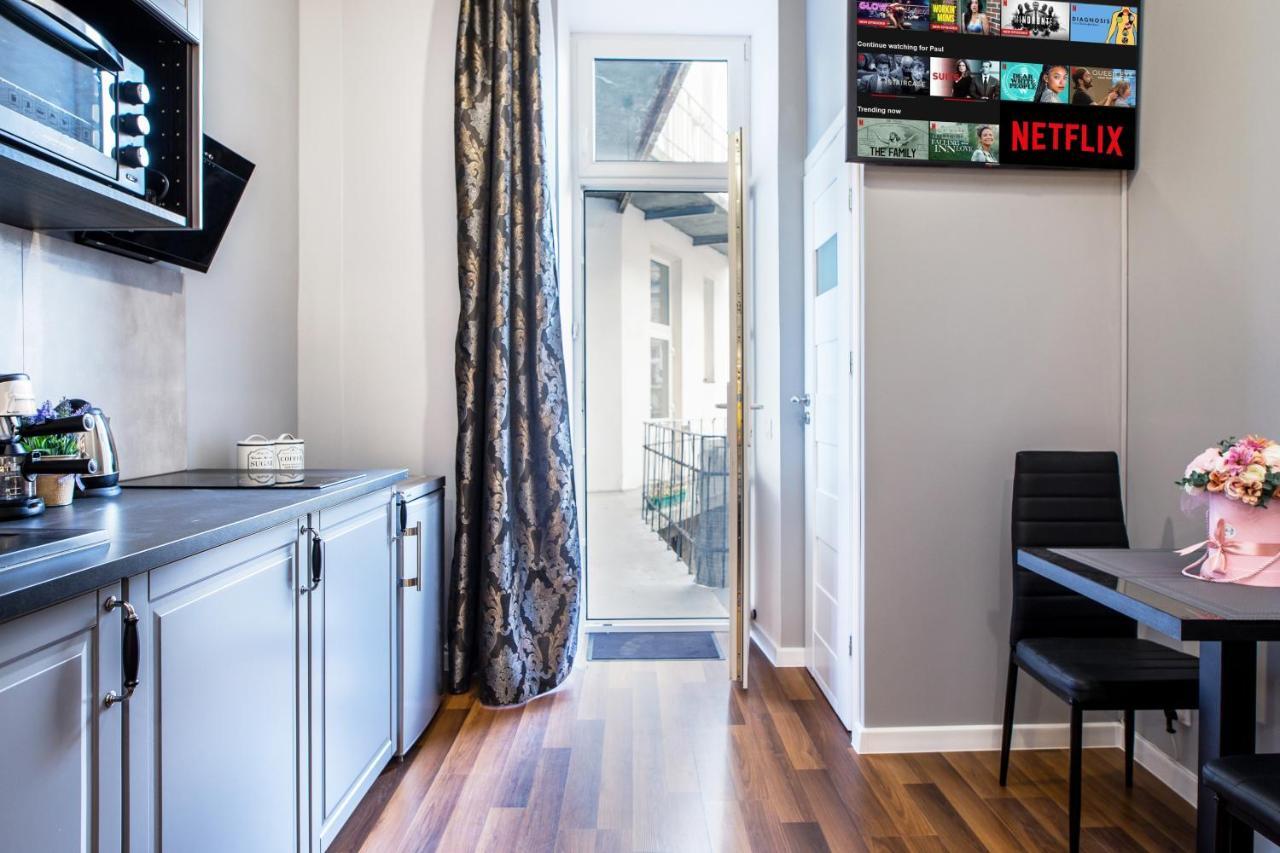 Tribeca City Center Apartments Краков Экстерьер фото